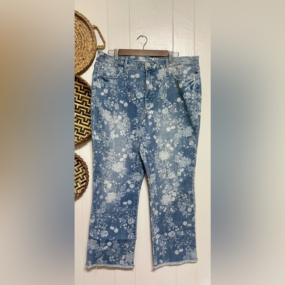 SEVEN7 HIGH RISE KICK FLARE JEAN SIZE 18 - Picture 1 of 6